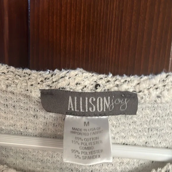 Allison Joy sweater - Picture 3 of 3